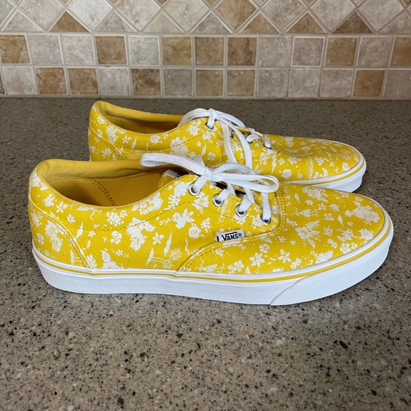 Vans Shoes - Vans Women’s Doheny Tropics Yellow Floral Canvas Sneaker Size 11